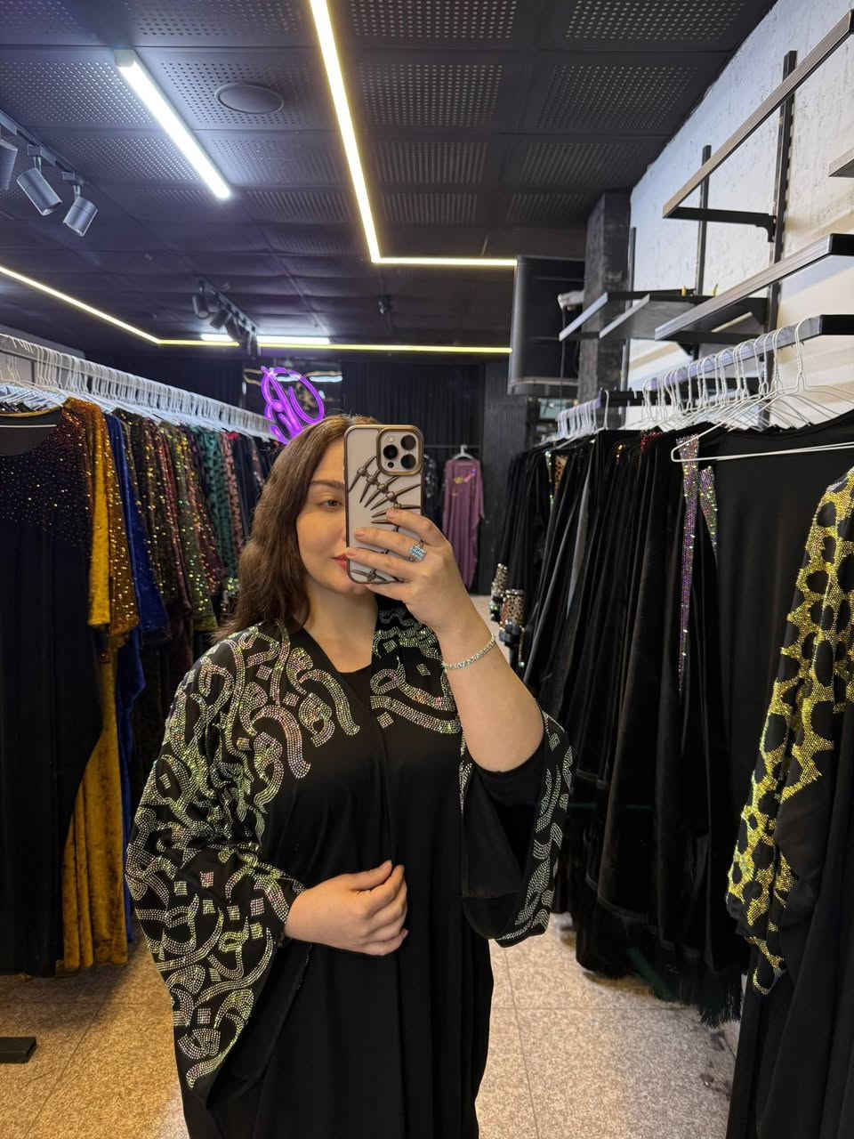 جبه تخفيض من دخل معمل اربيل اسعار نار جوا السوگ  
  قياسات متوفر فري سايز 
   قماش ندى فرسان اصلي نوعيه درجة اولى 
  ستراس درجة اولى 
 جمله و مفرد 
  بي واتساب هاذا الرقم ***********
