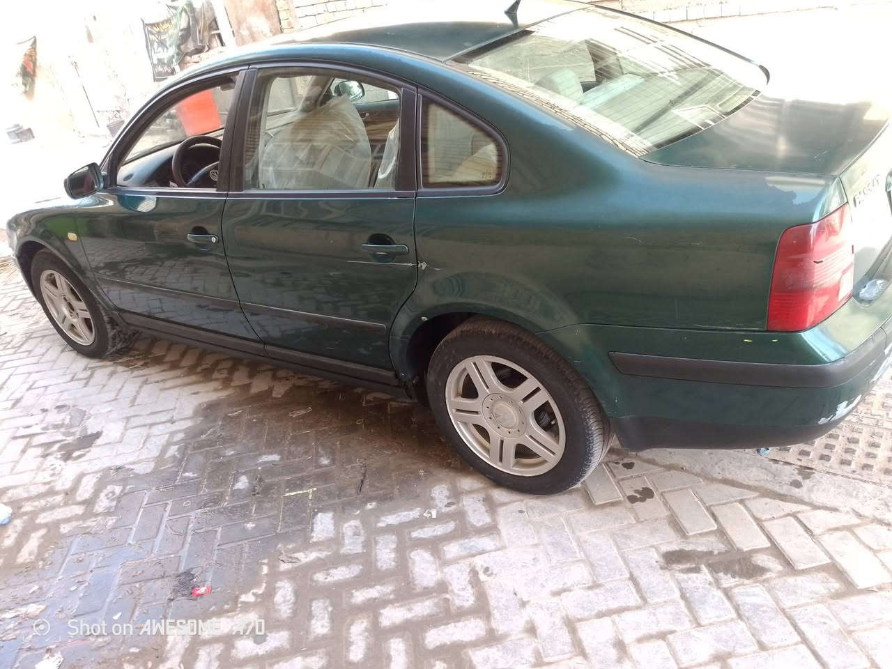 السلام عليكم
سيارة كولف فولكس واكن
موديل 2000 
مكينة 2000.... اوتوماتيك 

سيارة لا ضربة و لا صبغ فقط المكينة خيط تبخير بيها
سنوية لل 2027 مشروع وطني بغداد الماني

كهربائيات شغالة.... سلايد شغال تخم تاير +  حدادية و صدر جديدة 

السعر 35 ورقة العنون بغداد مدينة  الصدر قطاع 4 

الهاتف: *********** فقط بيع
