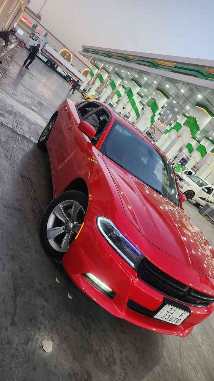 سلام عليكم جارجر البيع موديل 2017 بسمي رقم سلمانيه شمالي بيهه صبغ خشم بنيد كد شبرين وجاملغ خلفي كد شبرين صبغ فقط باقي مكفول سعر 210 وييهه مجال شي قليل مكان سياره العماره ***********
