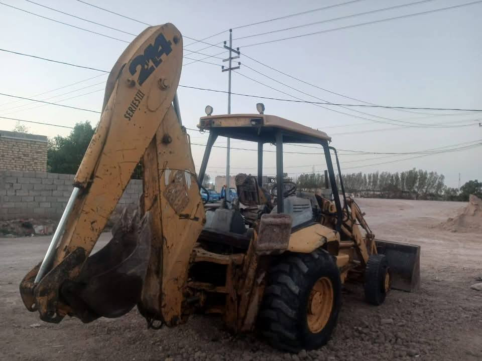 شفل  حفارة للبيع  عكرب  ابيع  ادوات  تصليح  للعلم شغاله
مكاني  كربلاء .
النوعيه  جيدة  ولكن ابيع  حديد  .
***********
