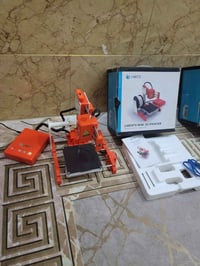 على وضعها • تشتغل • ما أعرف بيها