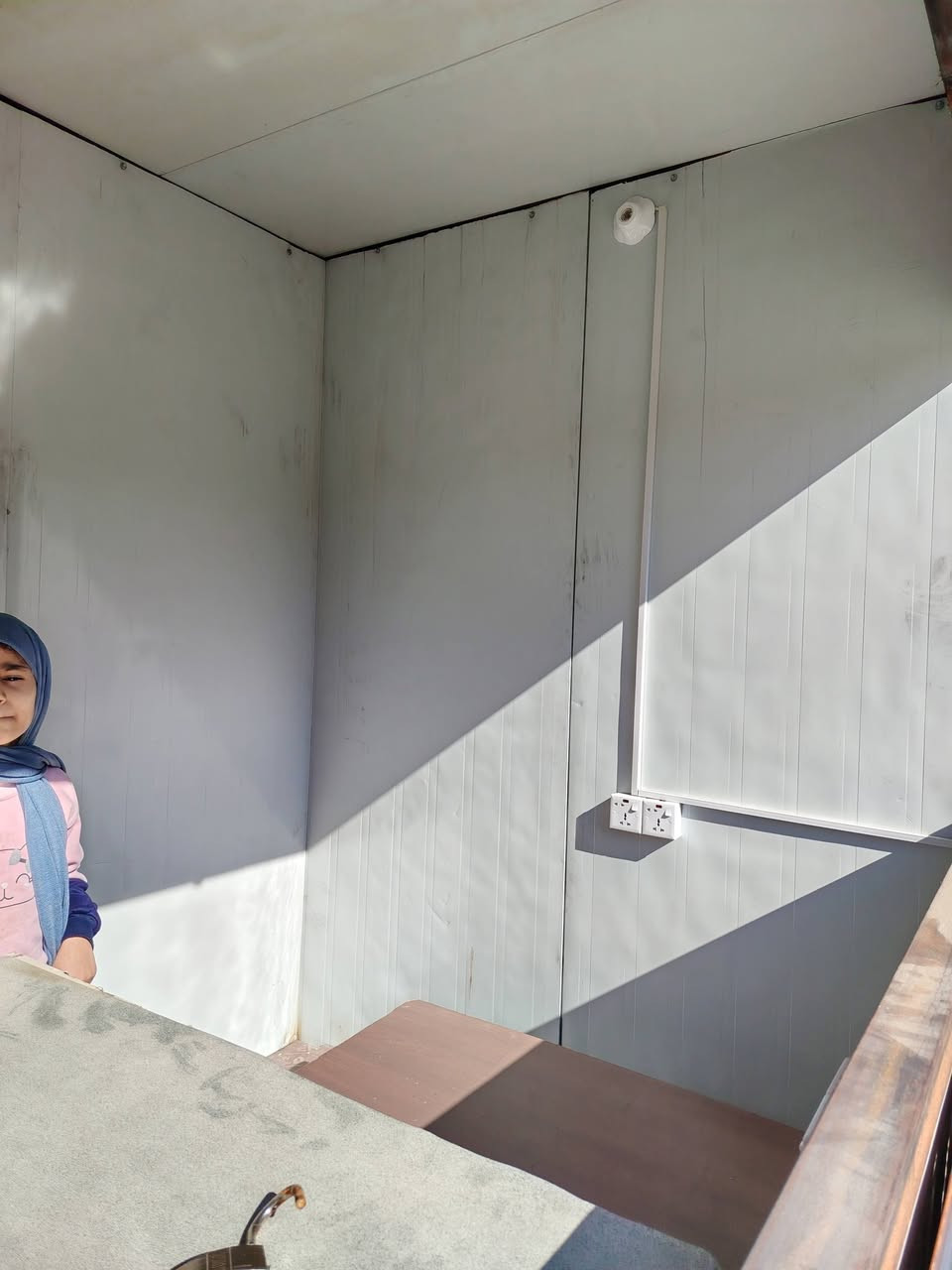 السلام عليكم
كرفان جديد غير مستعمل ٢ونص في ٢ باب امامي قلاب وباب بي في سي
العنوان كربلاء
#***********
