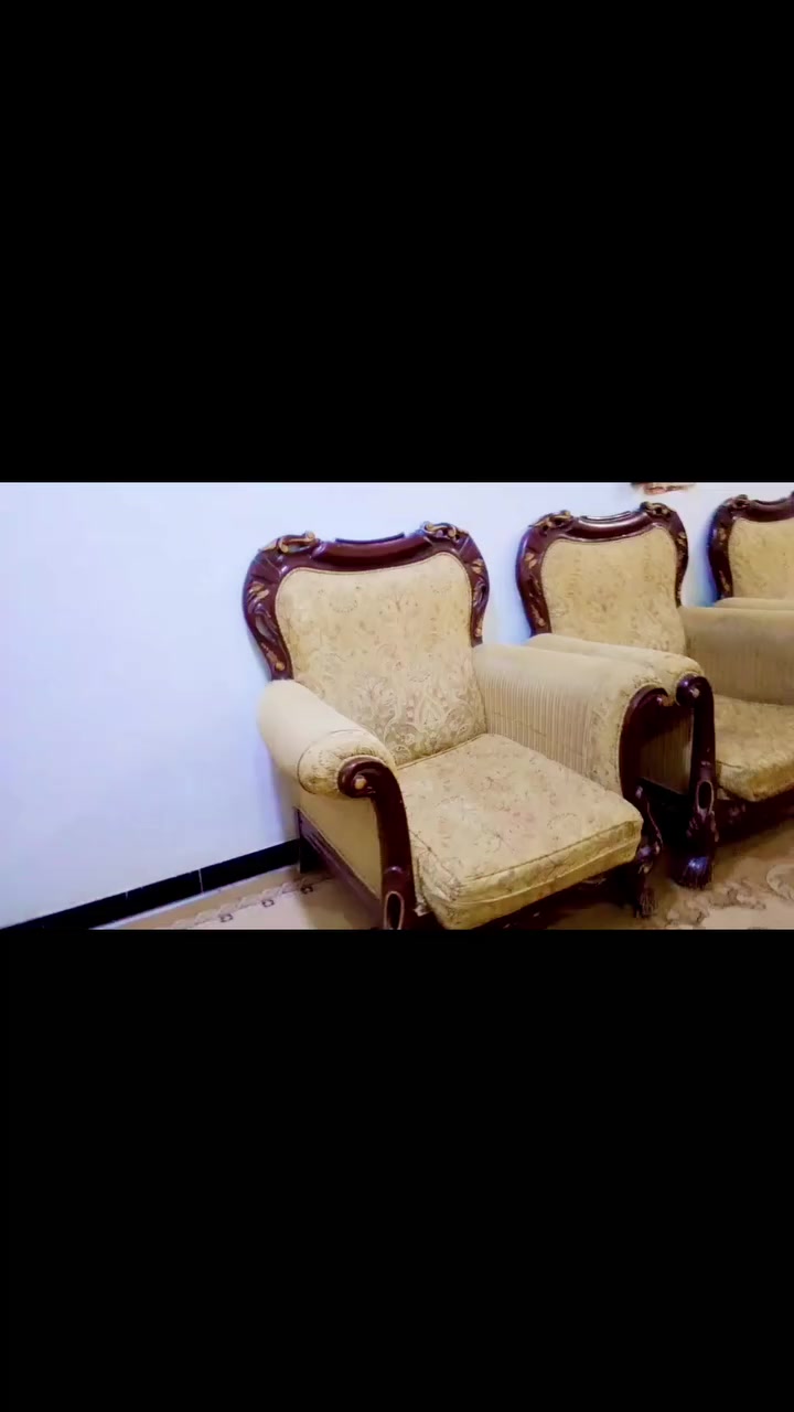 سلام عليكم عدنه دخم قنفات  للبيع السعر خاص مكانـي قـضاء الرفاعي؛ للستفسارر على رقم ***********
