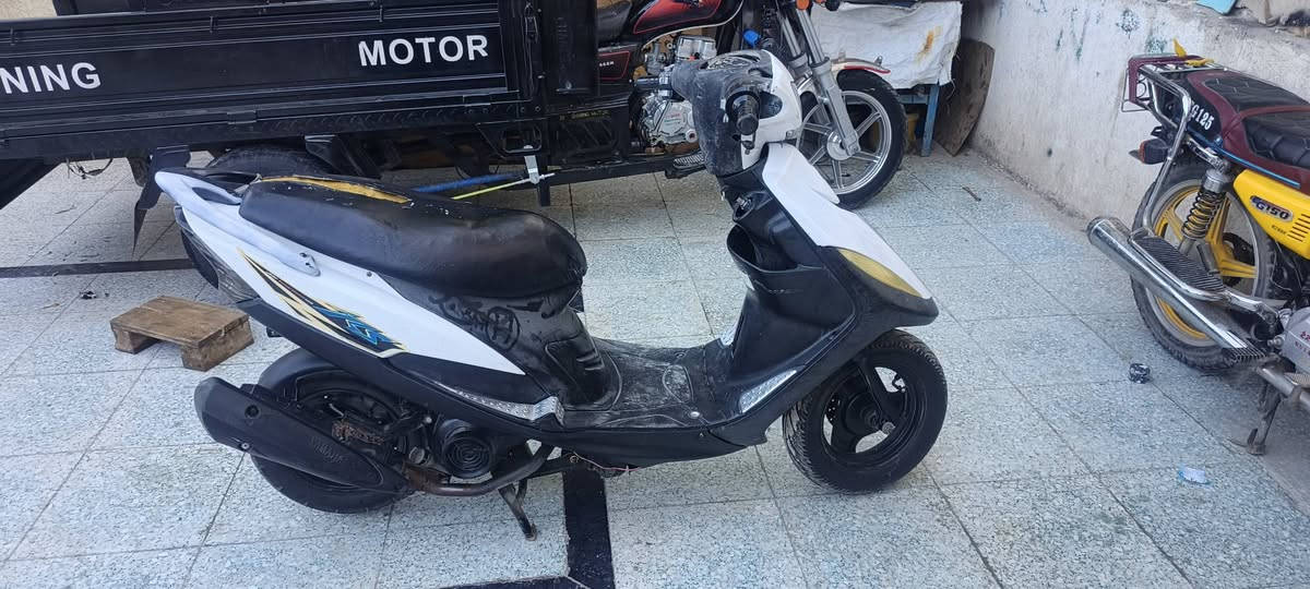 السلام عليكم شباب دراجه ماكس اوراق باسمي معرض دراجه ناشفه من كل شيء ما بيها نقص ايء سلف وعندر نظافه قدامكم ماكينه مفتوحه لا ما مشروقه بسعر 550 وهذا رقمه اللي مو شراي لا تعبه***********
