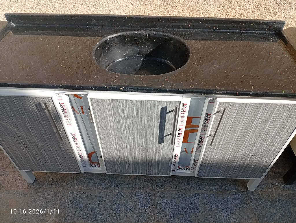 ‎سنك مرمر متر ونص بسعر ١٣٥ للاتصال *********** ميسان‎ عمارة, ميسان
