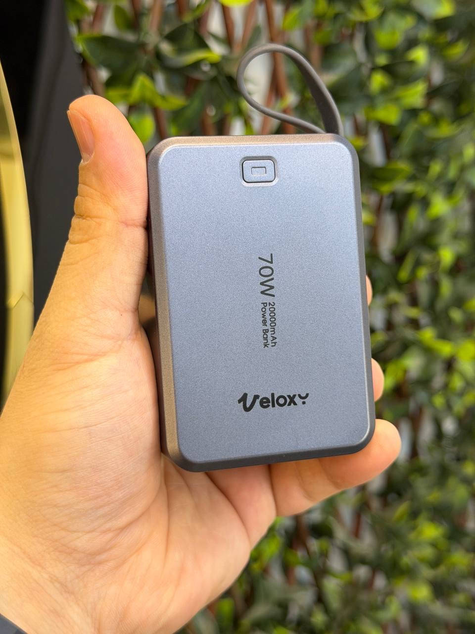 لاول مره في العراق 
العملاق البريطاني VELOXY وبضمان سنة كاملة 
شاحن طوارئ حجم 20,000mAh وبقدرة 70w يدعم شحن فائق السرعة 3.0 ( للاجهزه التي تدعم 3.0 )
اربع منافذ للشحن + كيبل تايب سي فيته
 

————————-

السعر  ٥٥  الف فقط

————————
توصيل كل العراق ٥ الأف 
————————-
للحجز او الاستفسار المراسله على الواتساب

***********

***********

————————-

العنوان شارع فلسطين مجاور الكوخ 
مكتب H&H
————————-
رابط جميع برامج التواصل 
https://heylink.me/hussein.handh/
————————-
رابط الانضمام لكروب الواتساب

https://chat.whatsapp.com/FvFJNN4B3DU3r8Zw96uhig?mode=gi_t

رابط الانضمام لقناة الواتساب

‏ https://whatsapp.com/channel/0029VbCZofYISTkPK9NW1729
