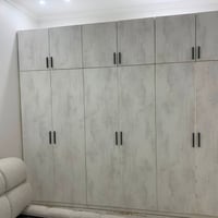 غرفة نوم مودرن • إضاءة مخفية • خزانة ذكية