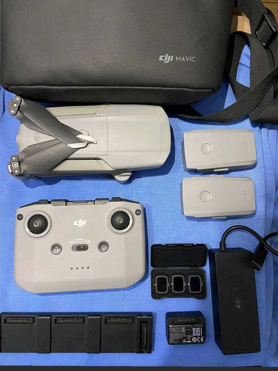 متوفر جميع انواع درونات DJI
متوفر بطاريات وجنط وشواحن وريش 
وقطع غيار جميع درونات dji 
بطاريات وشاحن نيو / افاتا 2و1 / اير 3 اير 3 اس / اير 2 واير 2اس / مافك 3 
نظارات n3 / درع ودرع كمبل افاتا 2
***********
