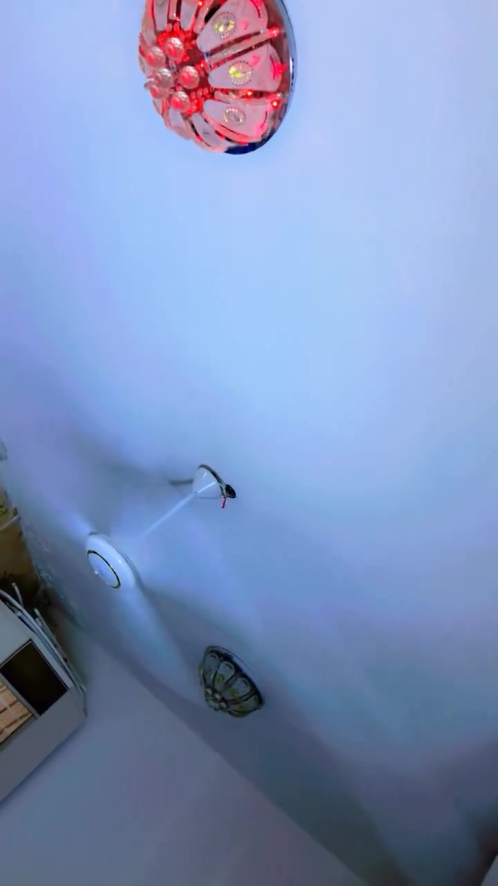 ثريات زوج ب٢٥ اريدهن بلوتوث بيهن واكثر من اضائه


**إذا كنت صاحب هذا الإعلان وتريد حذفه لأي سبب، رجاءا أرسل رسالة إلى الدعم الفني**