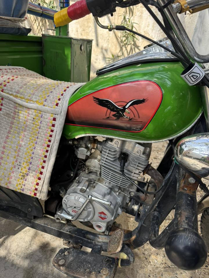 سلام عليكم
ستوته جمره  موديل ٢٠٢١ للبيع 
كهربائيات كله جديده وشغله ما بيه قطرت خياس ولا لحيم  تايرات جدد البدي  نضيف  كلش  ما بيه  اي  نقص 
الاتصال ***********
