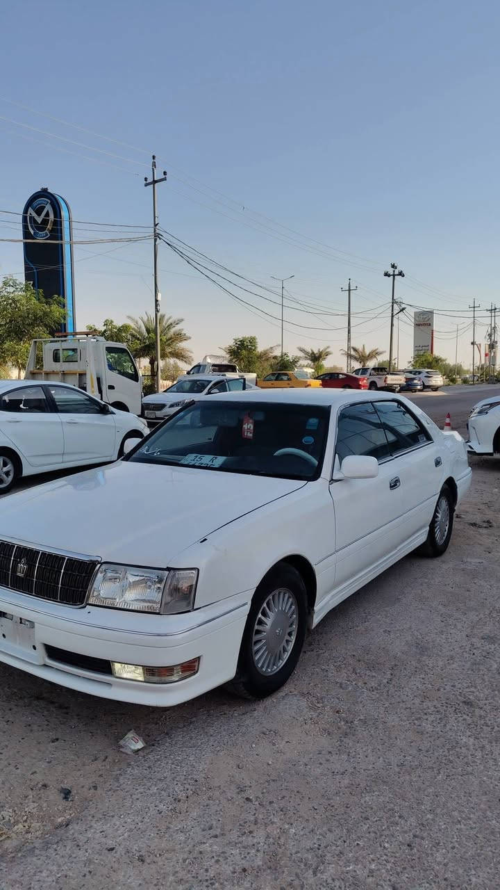 للبيع فقط👉🏼
/النوع كراون راس الثور فلات))
ألون ابيض صدفي
سنه الصنع 1996
الرقم انبار انكليزي بئسمي
—————تفاصيل سياره👇🏼——————
مكفوله من الكص و العيب الشرعي 
مكينه 2500 جديده شرط
كير جديد
تبريد ثلج ❄️
حداديه نضيفة
تخم ويل
كبات جديده
بجم كرستال
لايت زنون عالي ناصي
شاشه عارض بلوتوث
سستم سماعات كامل 
سعره 94 وبيه مجال بسمي
‏‪***********
مكاني النجف مقابل قرية الغدير
