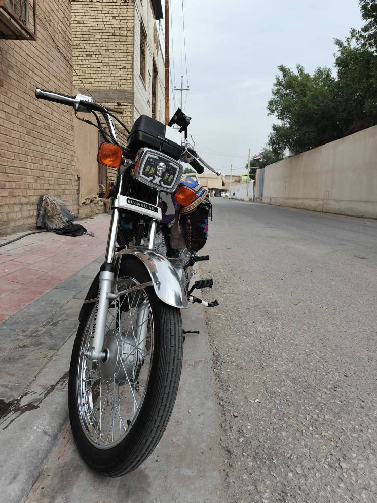 ارشه للبيع مديل 26 سعرها ٦٥٠ وبيها مجال
*********** كربلاء, العراق
