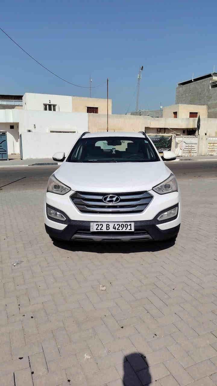 السلام عليكم(سنتافي 2016 بصمة خليجي كفاله عامة كير ومكينة وبدي رقم شمالي بأسمي مكينة سته سلندر فور ويل سبعه راكب 3قطع تبريد وتدفئة السيارة نضيفه اجمل من الصور السعر 205) 
للاستفسار *********** غير متواجد فيس موجود واتساب مكاني حي الاحرار قرب المدينة الرياضية
