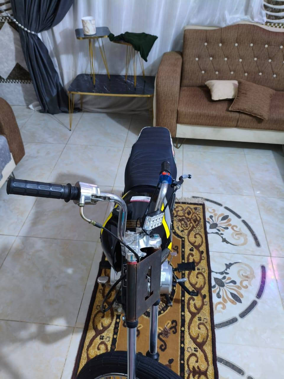 متاح 4 كير لبيع اوراق اصولي وكيل نوار شاصي 22 متياز وتعميره 26بس لمكينه 25مكان ديوانيه حي الميكانيك***********
