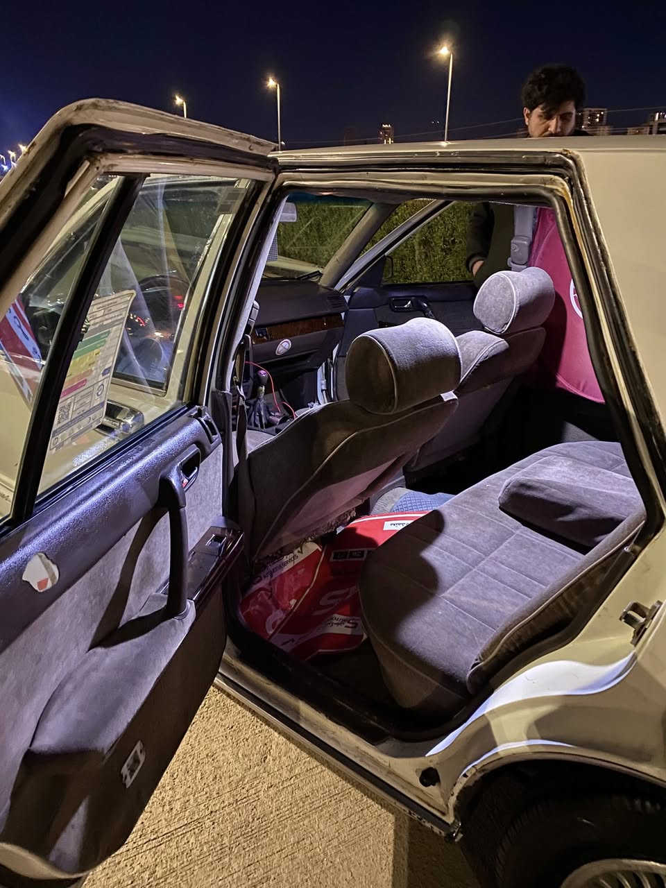 نیسان سدریک 
چوار تایەی تازەی لەژیرایە 
تەبریدی ساردو گەرم بەشەرت 
کێڕو مەکینەو عەکسل بەشەرت 
تەحویل غەرامە   بەشەرت 
سەیارەکە لەسەر دەقی شەریکەیە 
تا بلی جوان و نمونەیە 
بی تەقەو رەقە 
سعر  42$ ماعمەل


**إذا كنت صاحب هذا الإعلان وتريد حذفه لأي سبب، رجاءا أرسل رسالة إلى الدعم الفني**