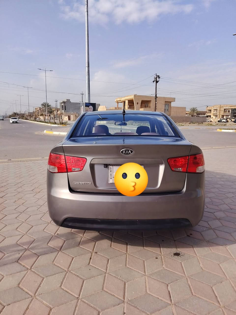 السلام عليكم سيراتو ٢٠١٣ خليجي ماشية ١١٤ حقيقي محرك كير شرط مامفتوح صبغ بطارف البنيد بخة زغيرة الباقي مكفول  تخم تاير جديد صدر جديد السنوية بأسمي رقم صلاح الدين الماني***********
