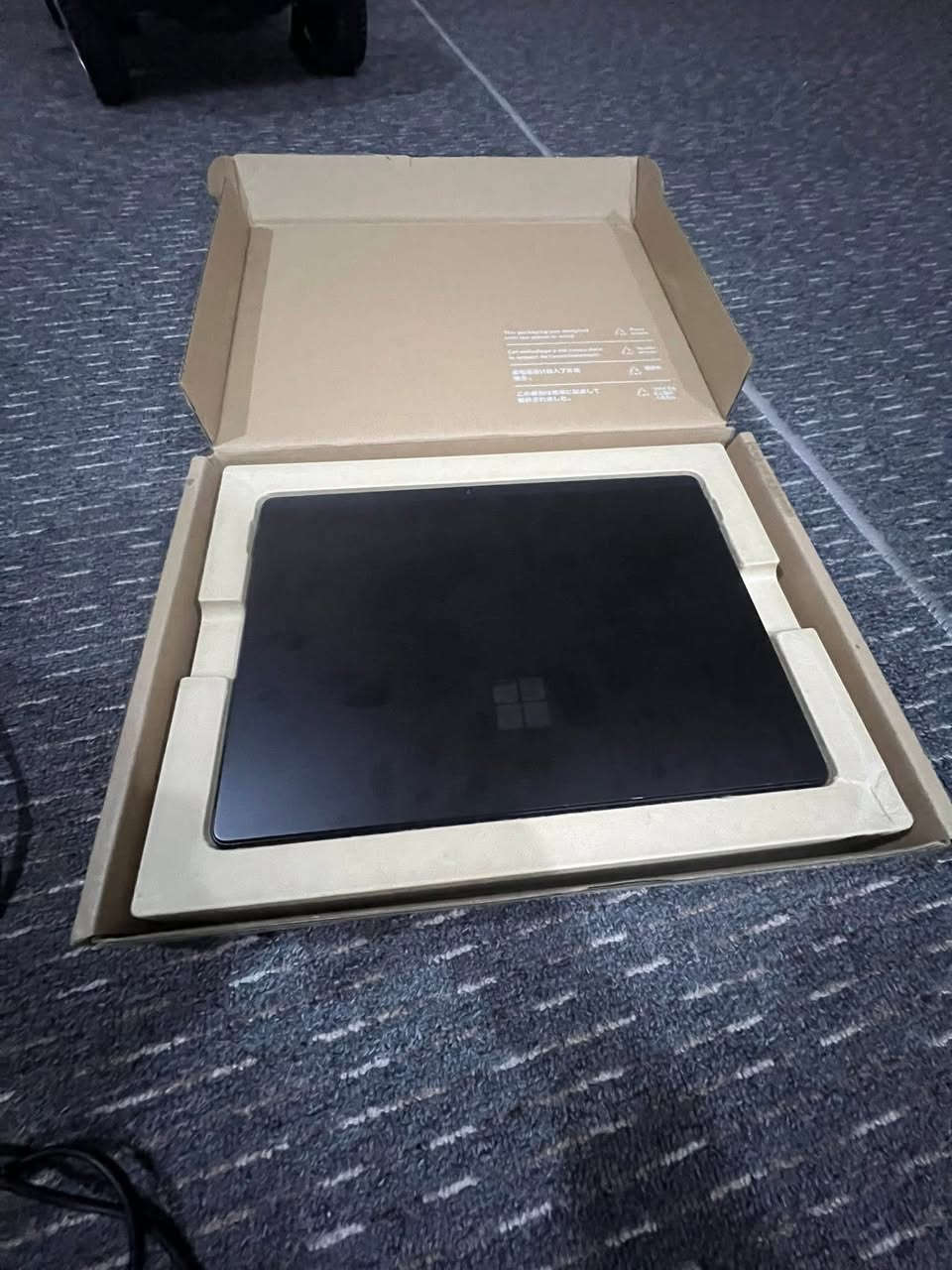 السلام عليكم

بيع فقط 

سيرفس لابتوب ٣ للبيع بدون لمس 

لابتوب دراسة و شغلات مكتبيه او هندسية ساعات عمل طوليه وزن خيف  سوبر سلم 
نظيف كلش  الجهاز 
حجم 13 و نصف 

شاشة 2K IPS QHD
Core i7 1065 G7 جيل عاشر
Ram 16GB DDR4
HARD 256 SSD قابل للتطوير 
كرت شاشة انتل Iris plus g7
بطارية يدوم لحد 6-8 ساعةt

مصنوع من الومينيوم و جل الكانترا الايطالي 
كاميرا 720 HD كلش واضح 

نسخه business edition رجال الاعمال 
Face ID فتح بل وجه نفس آيفون 

مستخدم قليل جدا 
435 الف   

بيع فقط!


**إذا كنت صاحب هذا الإعلان وتريد حذفه لأي سبب، رجاءا أرسل رسالة إلى الدعم الفني**