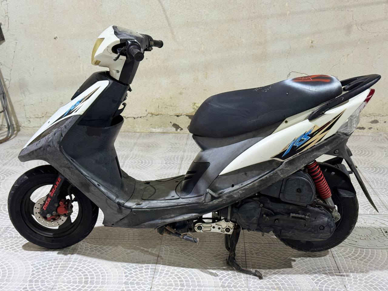 للبيع صارله يومين طالعه من الوكيل باله السعر خاص ***********
