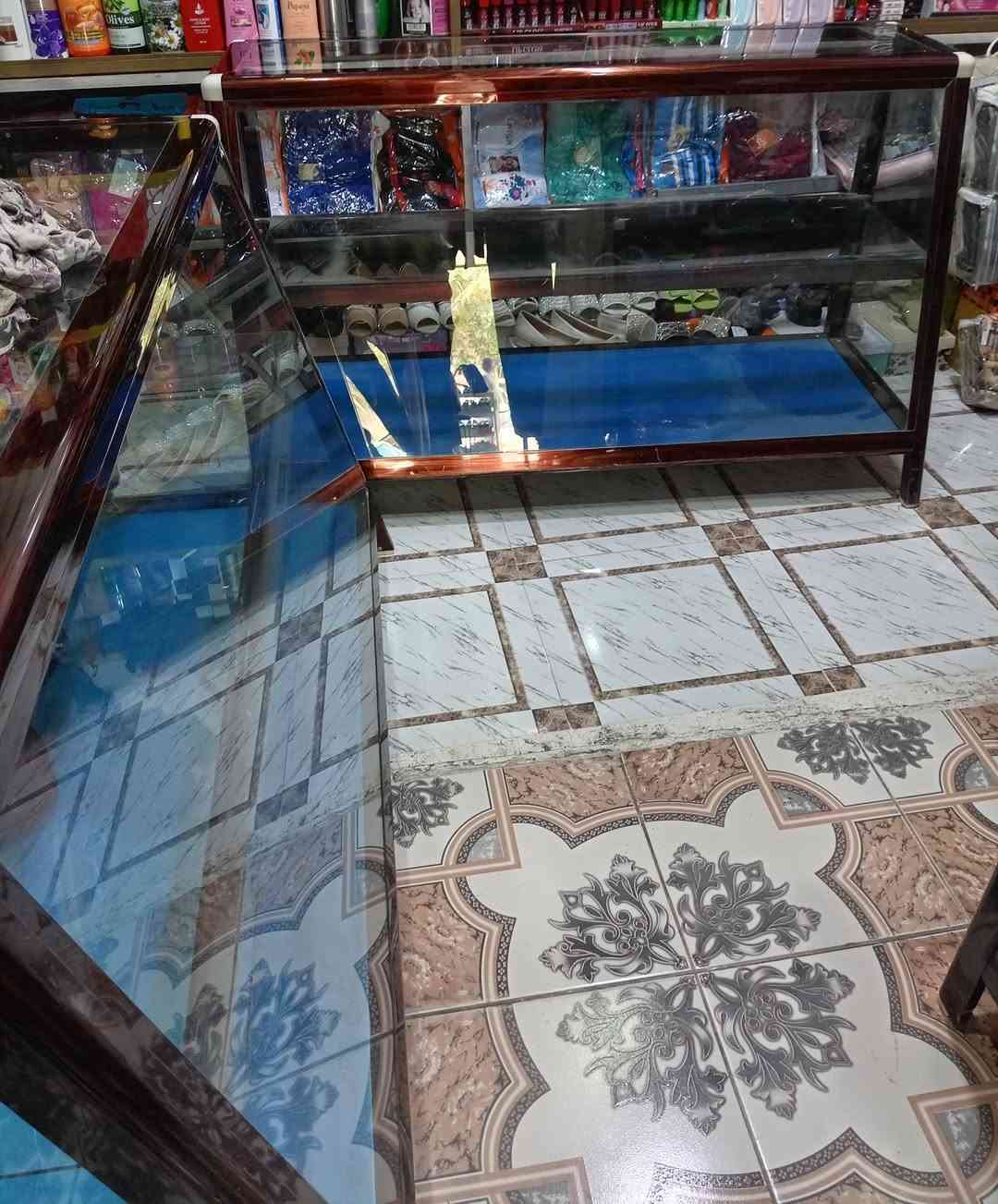للبيع باترينه طول الوحده متر ونص العدد اثنين
***********
