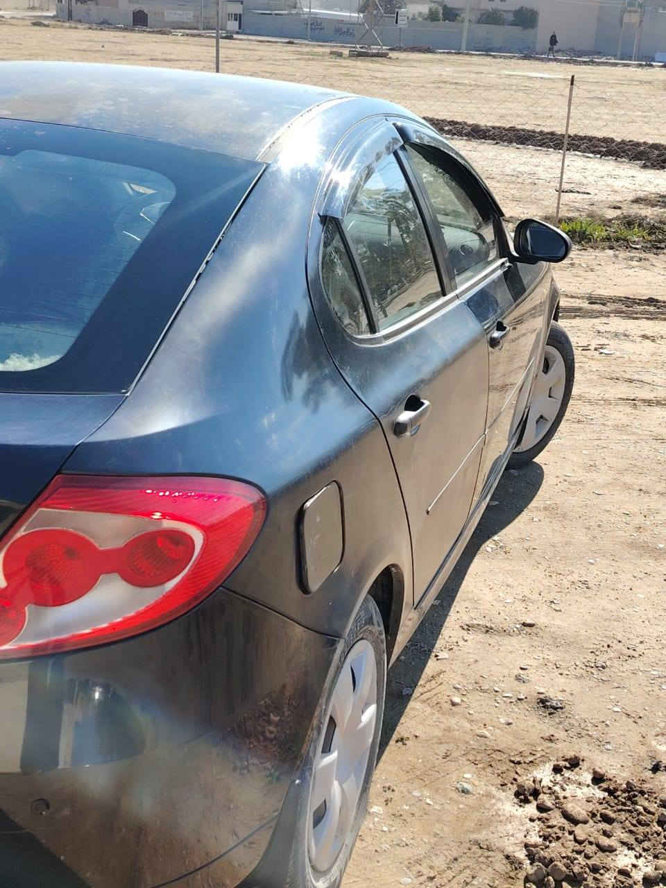 بروتون 2011  باب ورا سکن صبغ  دوسە  مال سایق  شبر  معون و صبغ   ***********  کیر مکینە شرط کیر عادی  تبرید شغال  کوبون بنزین موجود كركوك, العراق
