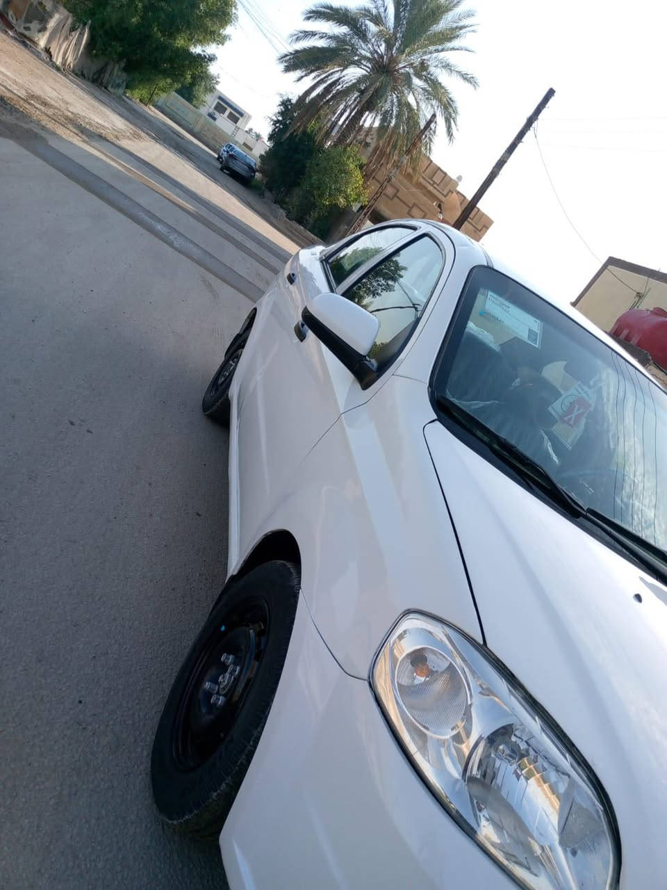 يالله من رخصة الادمن سياره شوفر ليت افيو وارد خليجي مكينه مفتوح موديل السياره 2011السياره ماشيه 173 الف حقيقي  رقم بغداد دولي تحويل جديد وارقام دولي السياره بيه صبغ ٣ قطع بدون دواخل فقط رش السياره كير ومكينه وحداديه وتخم تاير وتبريد وتدفئة وكهربائيات كله جاهزه مناقصه اي شي مكان السياره بابل المحاويل 
السياره معروضه ٧٤ وبيه مجال بسيط 
مكلف بالنشر فقط الاتصال على هذا الرقم 
***********
