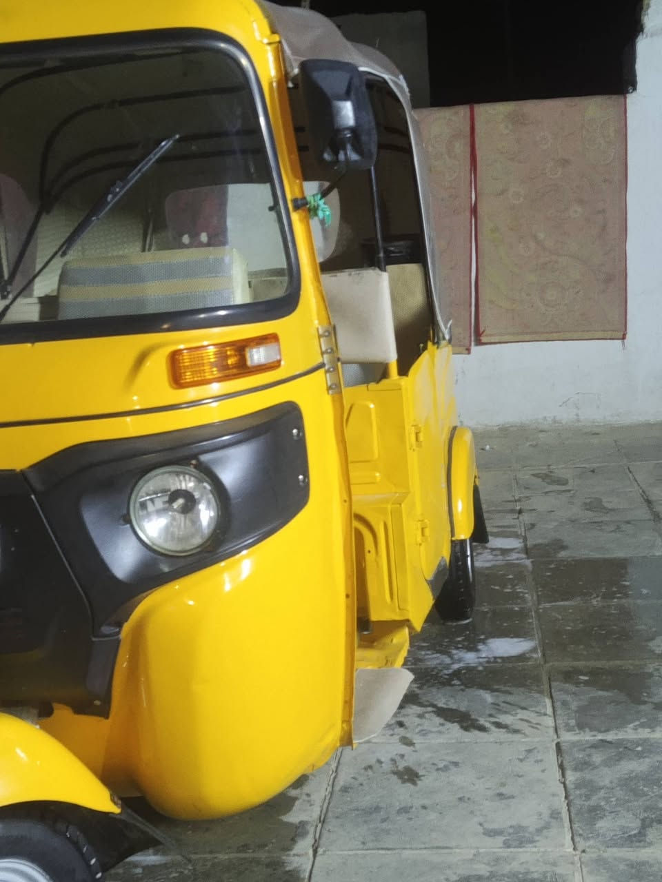 سلام عليكم تكتك البيع موديل 2021
نكليزي تحويل ثاني كفاله عامه السعر 7650
وبه مجال الشراي ***********
