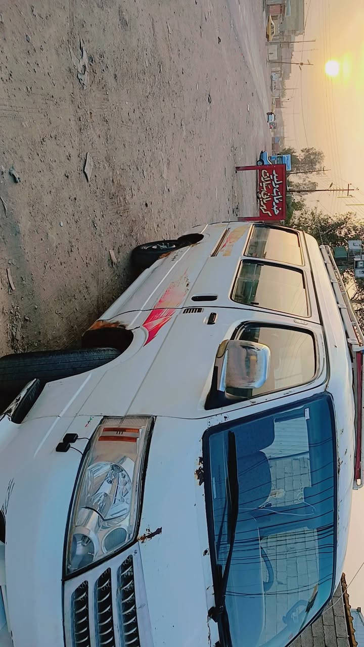 سلام عليكم فتون لبيع مديل 2010 رقم بغداد احمر تحويل السياره رقم *********** رقمي مكان السياره بغداد
