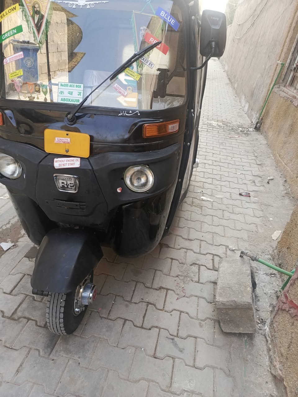 السلام عليكم تكتك موديل 18 شهر 3 وراق سبعه كاملات  وراق مصطفى بكان بغداد  حي نصر مصبوغه صبغ عام رقم هاتف ***********
