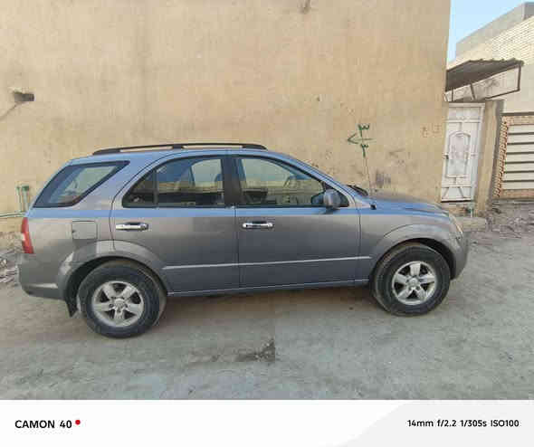 السلام عليكم سياره للبيع سورنتا 2009 وارد امريكيه ماكينه 3300 منظومه غاز مكينه وحداديه جديده سعر 95 ورقه ***********
