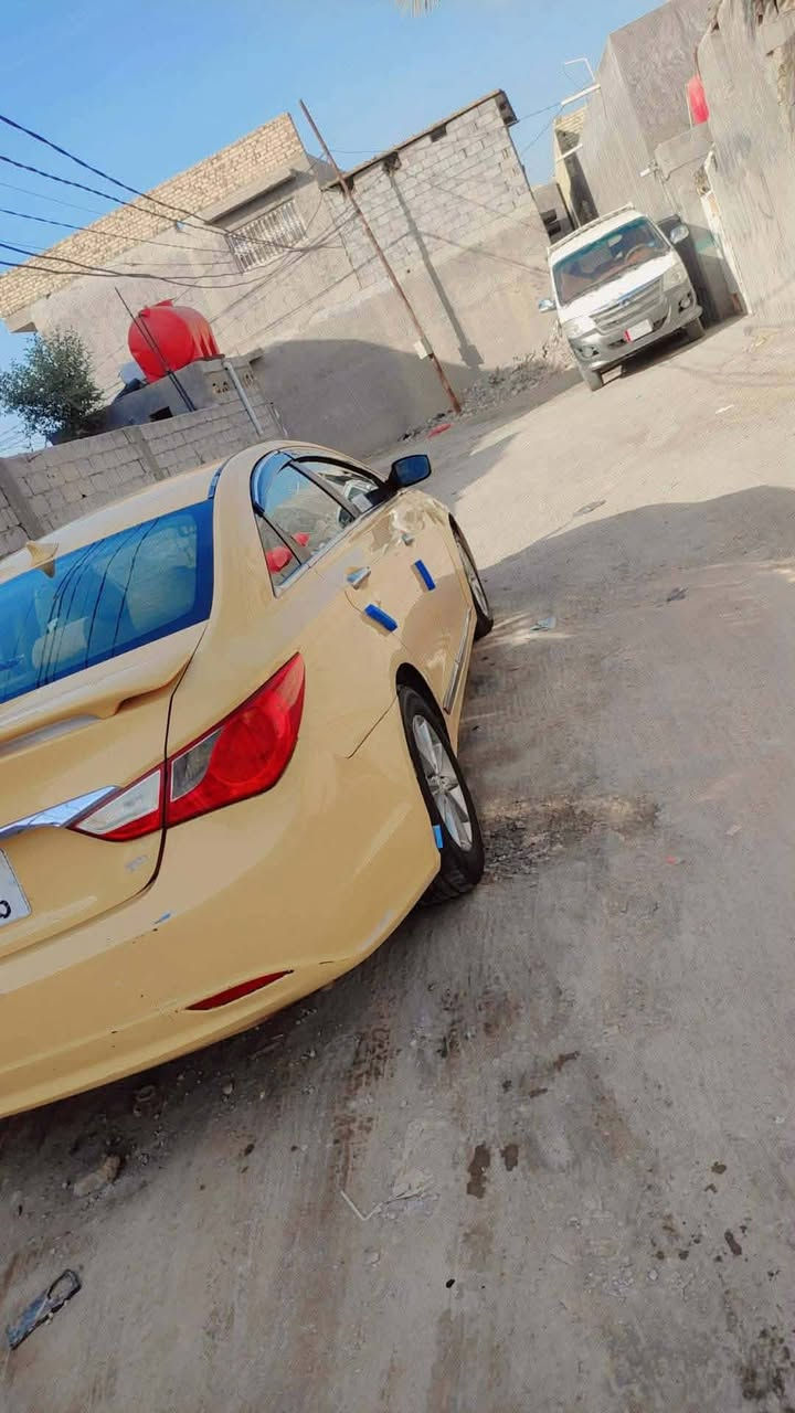 الـسلام عليكم. مرخصت ادمن الكروب اللبيع سوناته 2011امريكيه مكينه 2400
خشم البنيد بارد وجاملغ الخلفي بيه بارد شبرين 
مكينه بيه شويه بخار تبريد كير اكفله الكك تخم تاير حداديه سياره كامله بسمي كشن كهربائي تتفئه تبريد بسمي سياره مكانه بابل السعر 78وبيه مجال ***********
