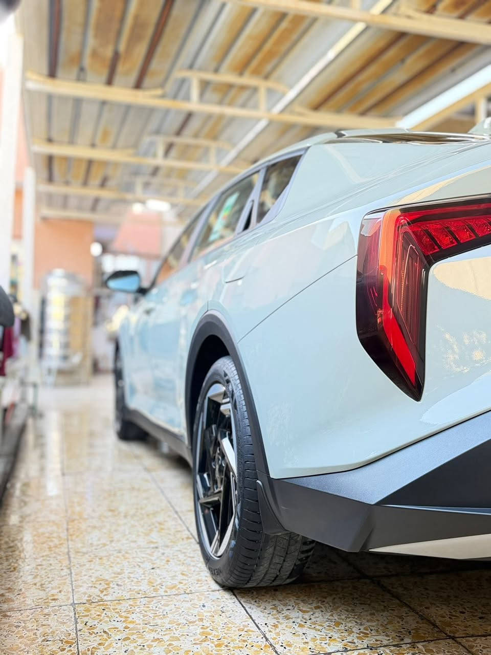 كيا كي 4 مديل 2025 خليجي لون مميز سموك واغله من الأبيض  محرك 2000 دوش وكير ايتي كفاله السياره وضمان الدوليه 5 سنوات وصيانه لمده سنه مجاني مع تبديلات دهن وفلتر مجاني موصفات معروفه بصمه وتشغيل عند بعد بصمه بيبان أناره ترحيب صندوق ذكي تبريد قطعتين لد امامي ولد خلفي حساس دعاميه امامي وخلفي ويل كب حجم 17 مري شفط وأشاره بلمري شاشه متصله ديجتال وكامره دواره تحكم ستيرن وكروز سرعه انضمه قياده داخل لونين قرميدي اوتو هولد وسايد بريك بصمه ماشيه 7 الف كليو وعليه إضافات دوشمه وارضيات ونايلون للداخل السعر 198 رقمي بي مجال


**إذا كنت صاحب هذا الإعلان وتريد حذفه لأي سبب، رجاءا أرسل رسالة إلى الدعم الفني**