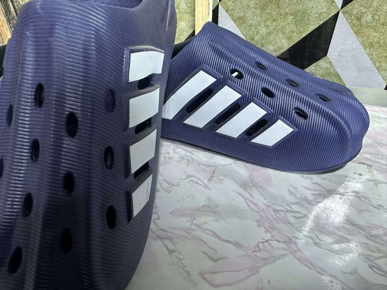 يتوفر هذا الموديل السعر ٨ مع التوصيل المحل في ٤٠٠٠ مقابيل مجمع اليمامة الطبي


**إذا كنت صاحب هذا الإعلان وتريد حذفه لأي سبب، رجاءا أرسل رسالة إلى الدعم الفني**