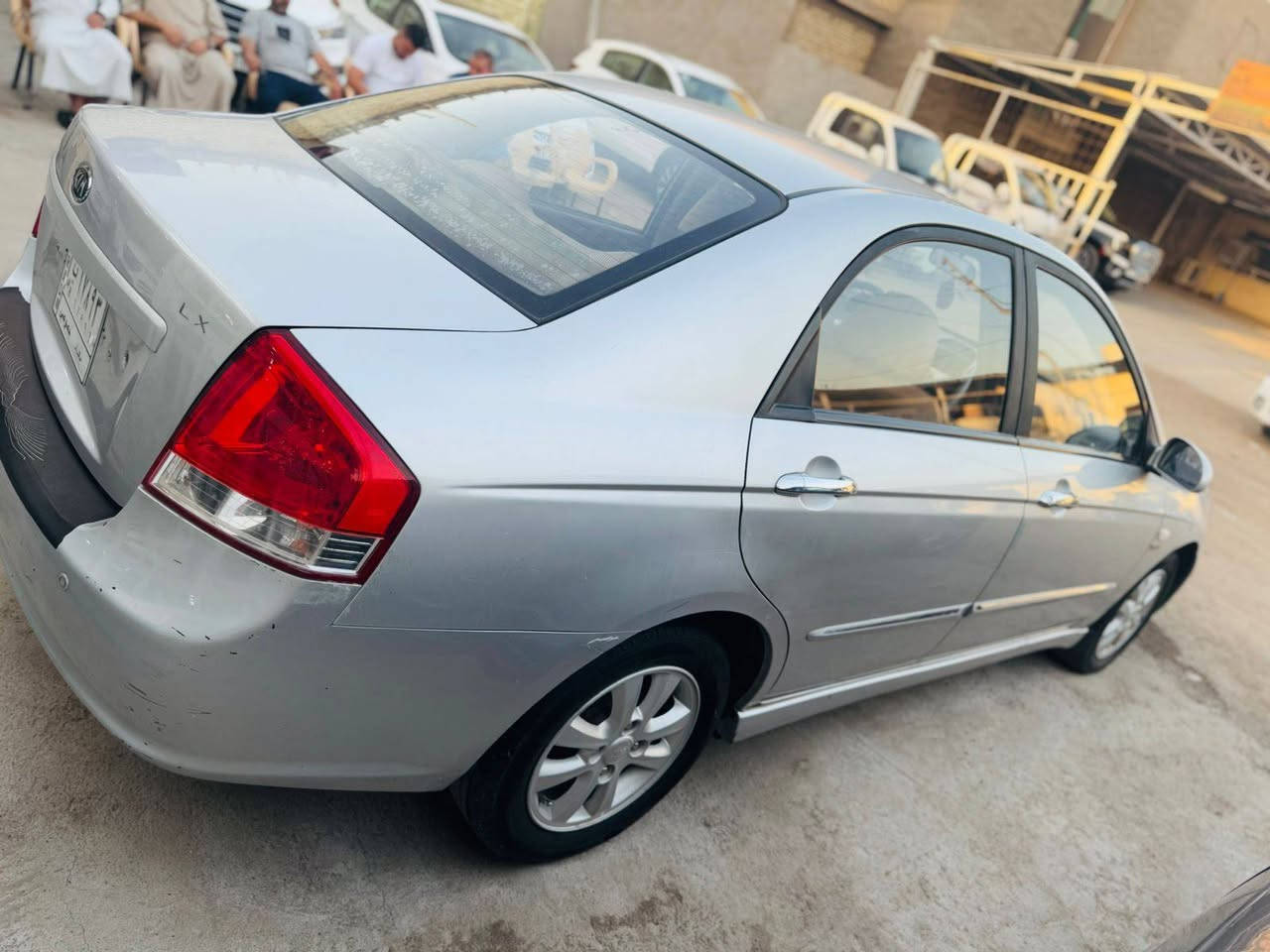 السلام عليكم سيراتو 2008 خليجي محرك 1600 دوش مكفوله من الصبغ والتبديل شرط الفحص محرك كير حداديه كلهه جاهزه وجديده وما ناقصهه كلشي وبلخير ع ياخذهه سعرهه 95 بيهه مجال مكاني بغداد اليوسفيه ورقمها بغداد الانكليزي يعني محوله جديد هزه سنويه فحص كامل ***********
