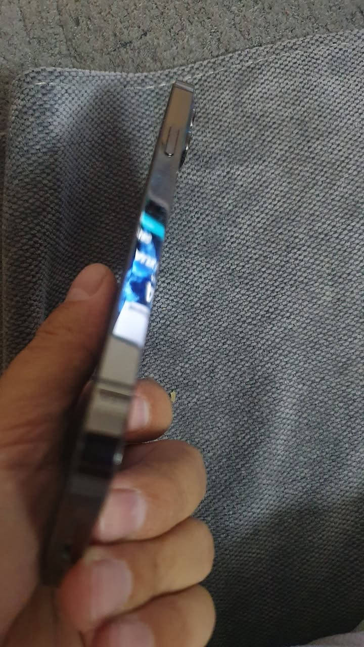 ٢٥٦ 12 pro max
متبين اي ملاحظات
محافظ عليه اول مرة اشيل الكفر مالته
بطارية ٧٨% 
سعره ٣٠٠الف فقط
كامل ملحقات 
مكاني بغداد حي الخضراء
***********
