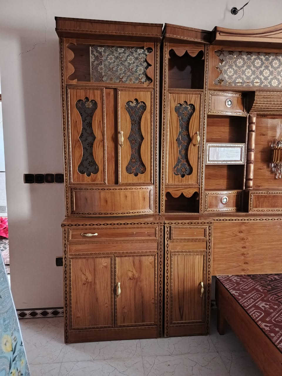 السلام عليكم 
توجد غرفة أخشاب للبيع جديدة غير مستخدمة 
السعر ١,٢٥٠,٠٠٠ دينار وفيها مجال بسيط


**إذا كنت صاحب هذا الإعلان وتريد حذفه لأي سبب، رجاءا أرسل رسالة إلى الدعم الفني**