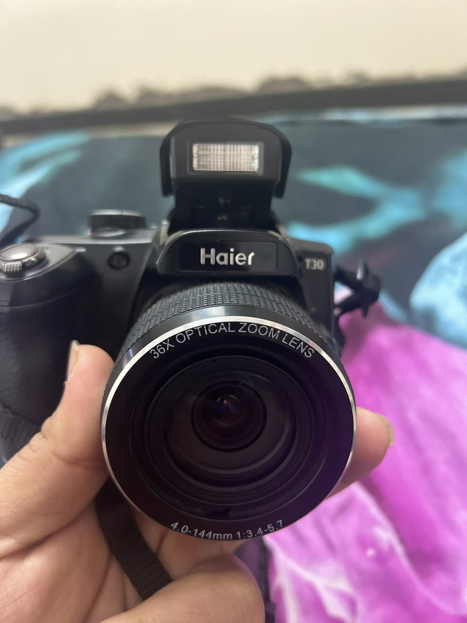 كأمره تصوير اي نقص مابيها. لل مبتدئين ب تصوير دقه حلوه  موصفاتها معروفه لحد يسئلني اني مكلف بنشر سعرها ٢٢٥ وبي مجال مكانها طارميه (***********)
