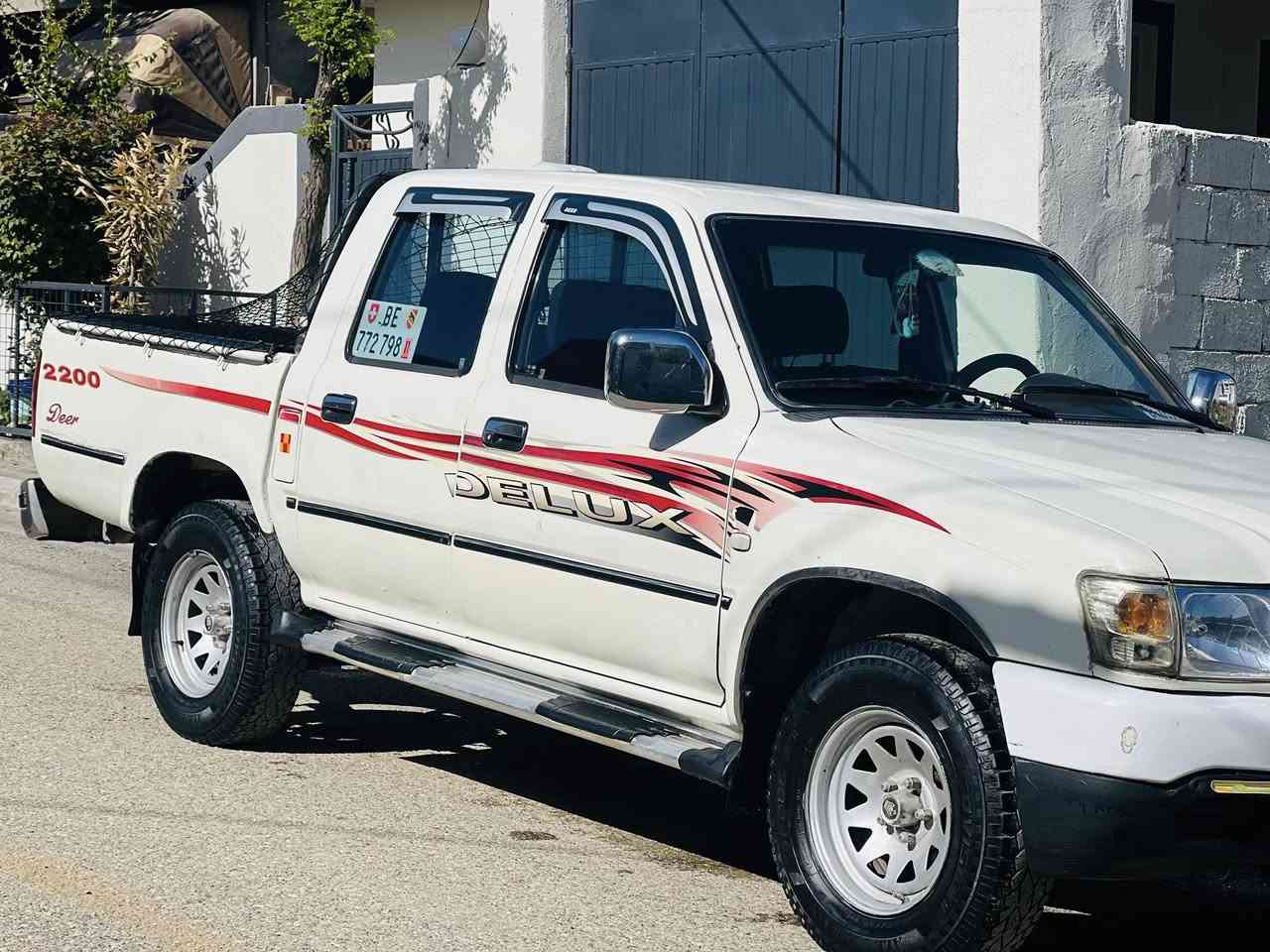 پیکاب دێر مۆدێل 2007 مەکینە بەخ 
گێڕو مەکینەو اکسل بەشەرت
ئاڕم پلاستیکە ئاڕم و ئاوەليات بەشەرت
 
***********
***********
