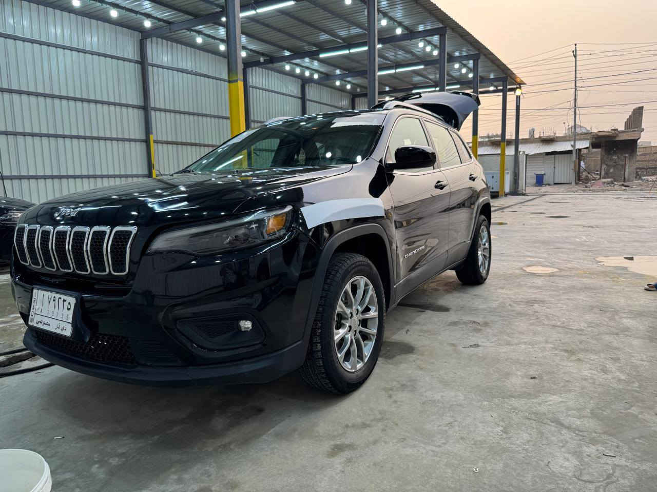 جيب شيروكي ٢٠٩١ فول موصفات كير مكينه كفاله حداديه تبريد كله جديد الحادث بنيد مبدل وجاملغ معمر بدون دواخل الباقي كفاله عامه ***********
