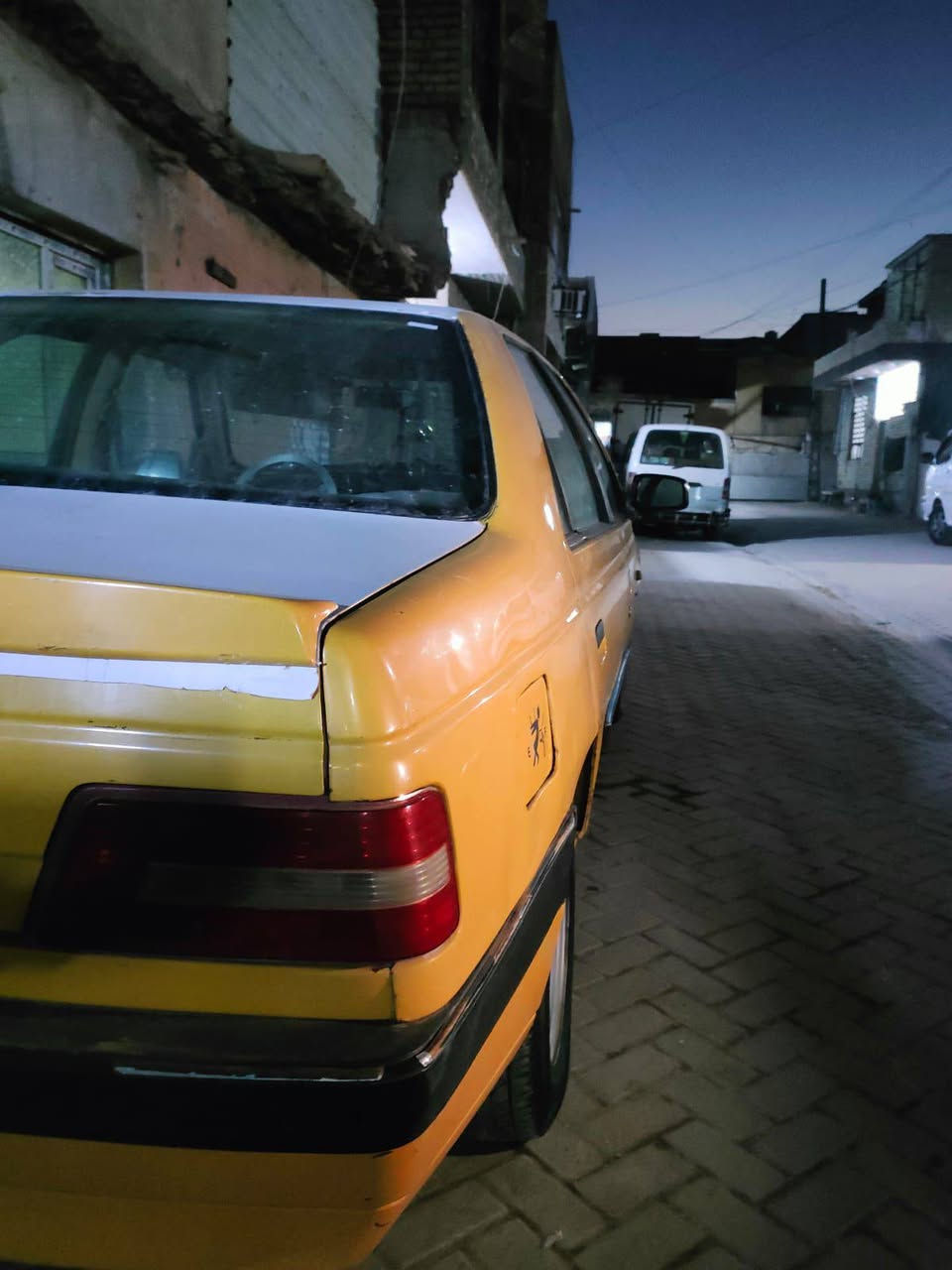 السلام عليكم بيجو لميس 2013 كير نضيف وحلو مكينه بيهة بخار ابيع كايمة تبريد ثلج ❄️ تدفئة شغالة مكاني بغداد السعر 30 وبيها مجال للطيبين ***********
