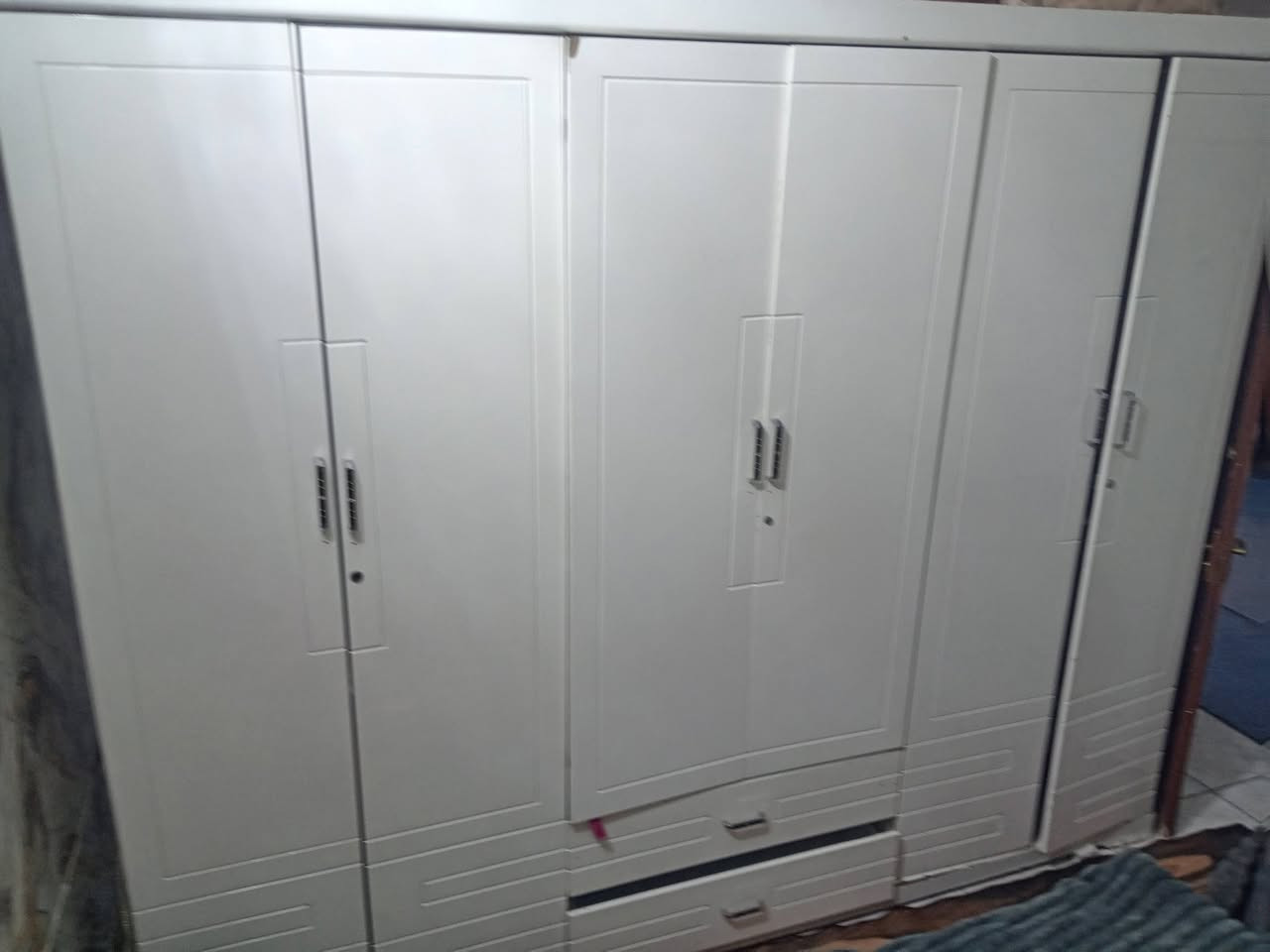 كنتور 6 ابواب 
عنوان شطرة حي المعلمين 
هاتف ***********
