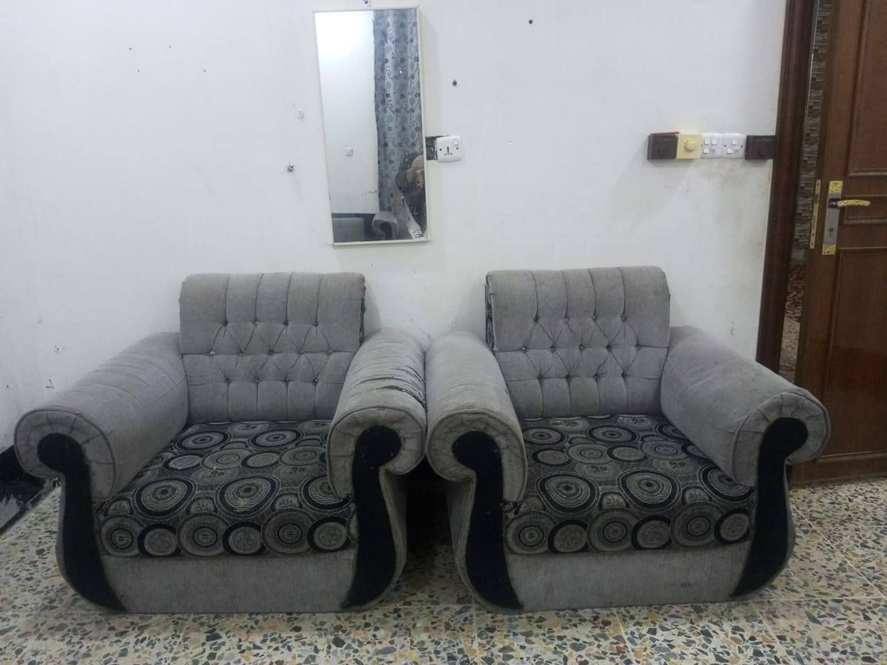 تخم للبيع سعرة 150 مكانة المسارة الولى ***********
