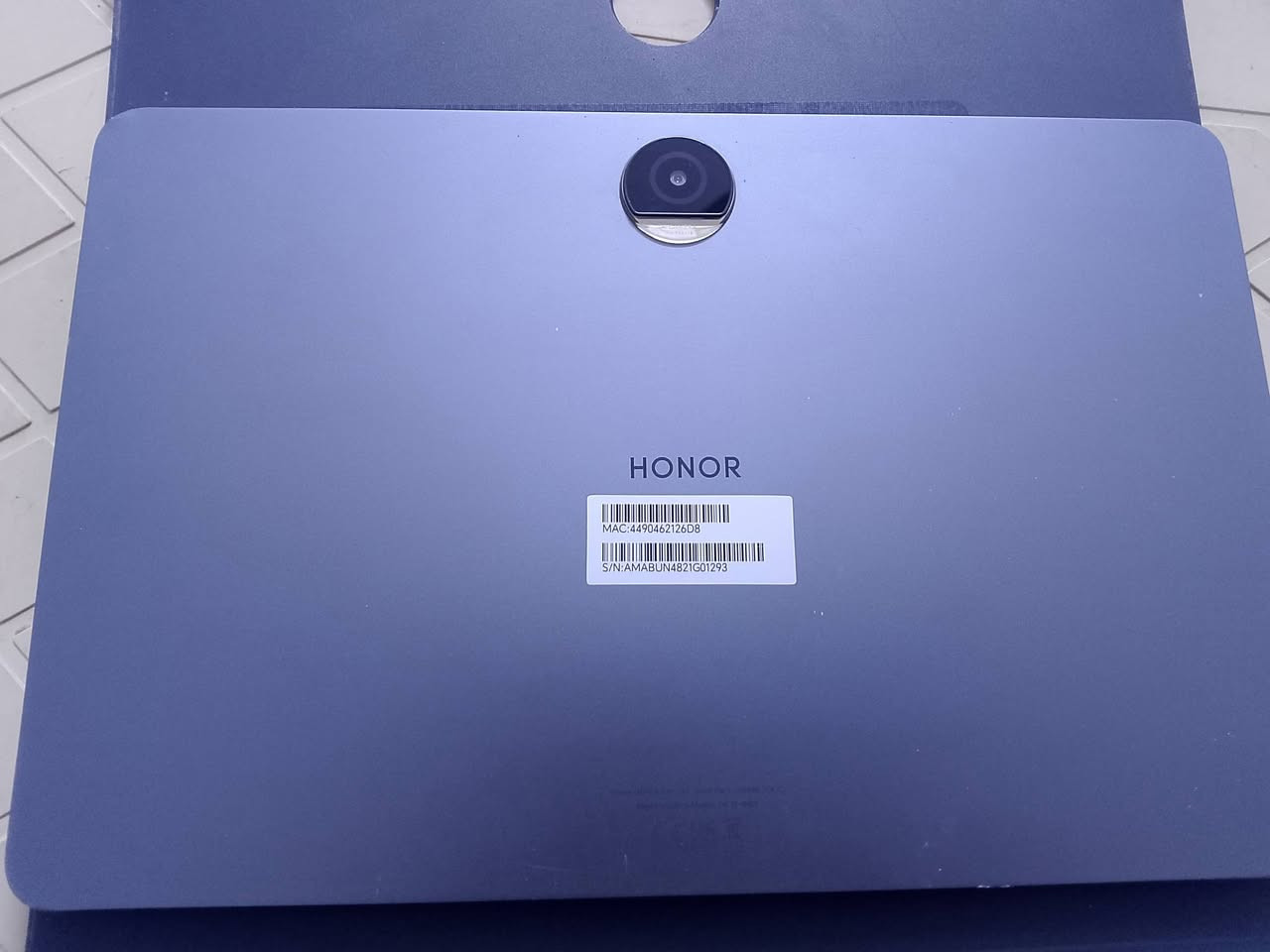 سلام عليكم تاب ايباد HONOR Pad 9  للبيع ذاكره 256 جهاز جديد كلش مستخدم يومين فقط رقمي أو مراسله ***********
