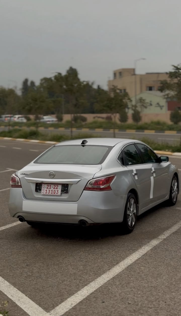 سەرەتا. بەناوی خودا.
ئاڵتیما. مۆدێل 2014 لێزەر دوبەی  ئەمریکی لایت عەدەسە و زینۆن 
بێ دەعم بێ لێدرانە. پشت و. پێشی کەپسە. گێر و. مەکینە. بەشەرت.  رۆن و فلتەر و. شوتەیم تازە. گۆڕیوە. جامی هەڵگیراوە. تەبرید. سارد و. گەرمی بەستراوە. سەماعەو. موکبەرەی بیلادیە. سەیارەکە ناو. دەری جوانە. سعر. 52کەمێ مەعمەلەگۆڕینۆ ئەکەم بەشتی بە دڵم بێ . شوێن کەلارە ***********
