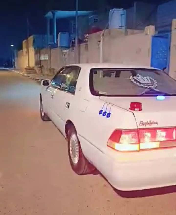 السلام عليكم راس الثور للبيع فقط موديل 96مكينه 3000قبق اسود تبريد حداديه وتخم تاير جديد رقم كربلاء إنكليزي مداور مباشركفاله كص ونقل ورسميات السعر 83وبيها مجال مكان السياره حله قضاء الهاشميه الاستفسار ***********
