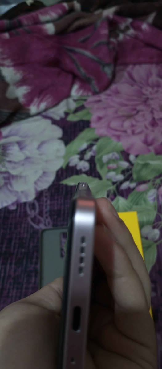📱 Realme C75x (باب أول أصلي)
​النظافة: 100/100 شبه جديد (خالي من أي شخط) 

﴿﴿ارجو منكم الي ما يشتري لا يعمل اترجكم رجاء﴾﴾

كما في الصور
​الذاكرة: 256 جيجابايت.
​العشوائية (RAM): 24 جيجابايت.
​البطارية: 5310 ملي أمبير.
​الملحقات: الكارتون الأصلي مع كفر الحماية.
​النظام: أندرويد 16.
​📍 العنوان: النجف
​💵 السعر: [295 بي مجال بسيط كلش]
​📞 رقم الهاتف: [***********] النجف, العراق
