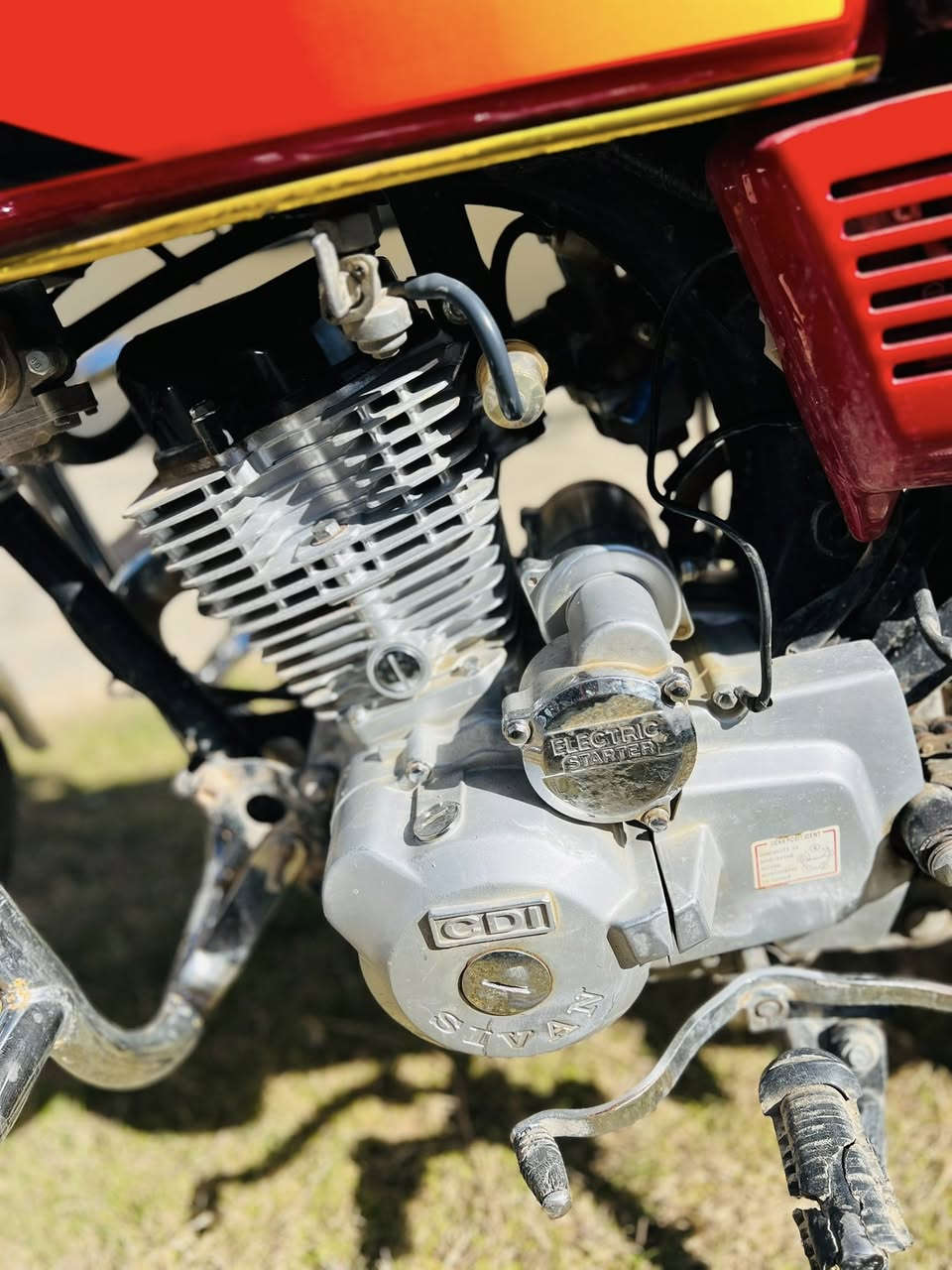 سيفان للبيع موديل 2018بعده جديد محركه كلش نضيف شغال سلف وشغال هندر الكهربائيات كله شغاله ‭0778 338 0932‬
هاذه رقمي مابي واتس الخاص مفتوح
