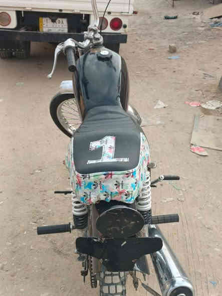 سلام عليكم دراجه للبيع اوراق اصوولي مديل 16 ب 500وبيه مجال قليل مكاني شطره ***********
