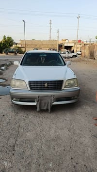 كراون • متوم • بصرة