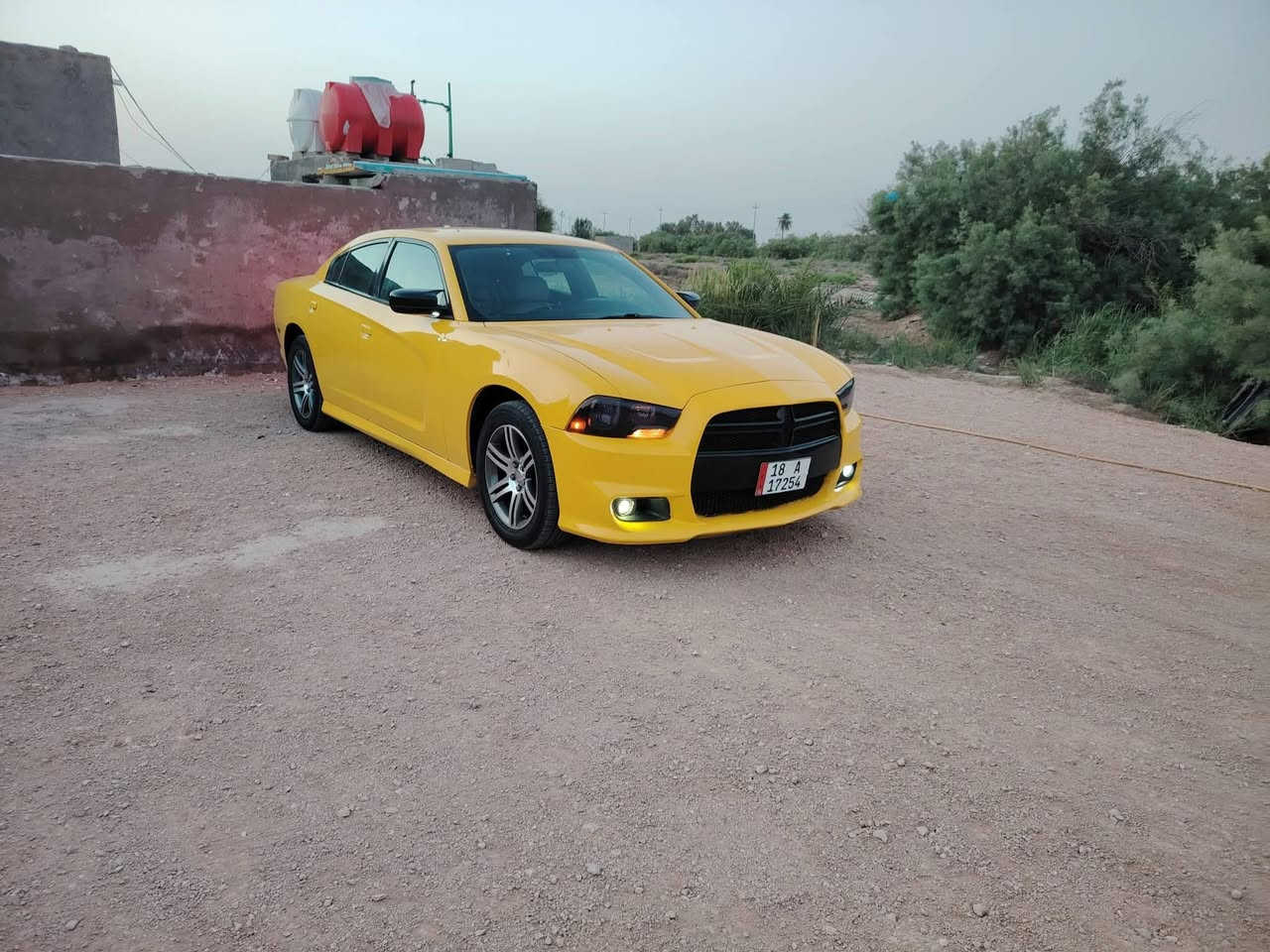 السلام عليكم جارجر للبيع موديل ١٤ اصل رقم انكليزي سياره جاهزه مابيها اي نقص كير مكينه حداديه تبريد ثلج ضررها جاملغ الخلفي فقط سنويه ل٢٩ بيع فقط بدون مراوس شاشه جبيره دواخل عسلي السعر ١٥٠ وبيها مجال الرقم *********** و*********** الي مو شراي لا يتصل العنوان الديوانيه الحمزه الشرقي
