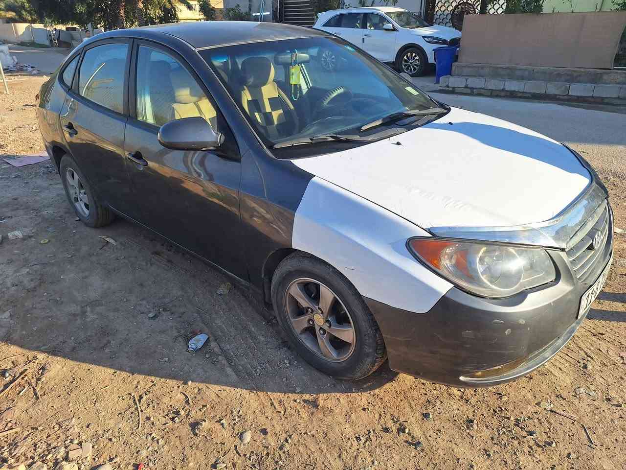 للبيع النترا موديل 2007 حادثها جامرلغ امامي مصبوغه عام مكينه 2000 دوش كير مكينه خير من الله سعرها 78 وبيها مجال للشراي المكان بعقوبه التحرير للاتصال بلرقم ***********
